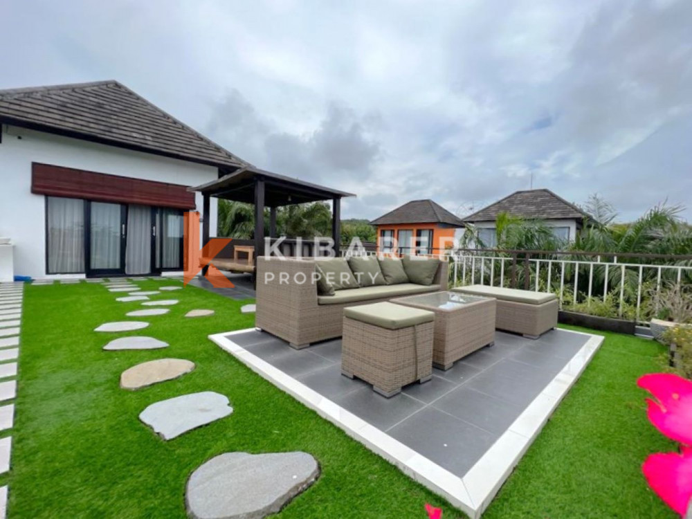 Lovely Open Three-Bedroom Villa with Ocean View in Ungasan — image 10