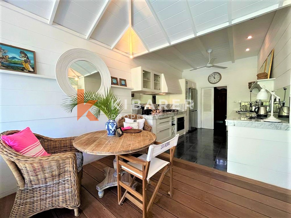 Cozy Two Bedroom Closed Living Villa Located In Seseh — image 3