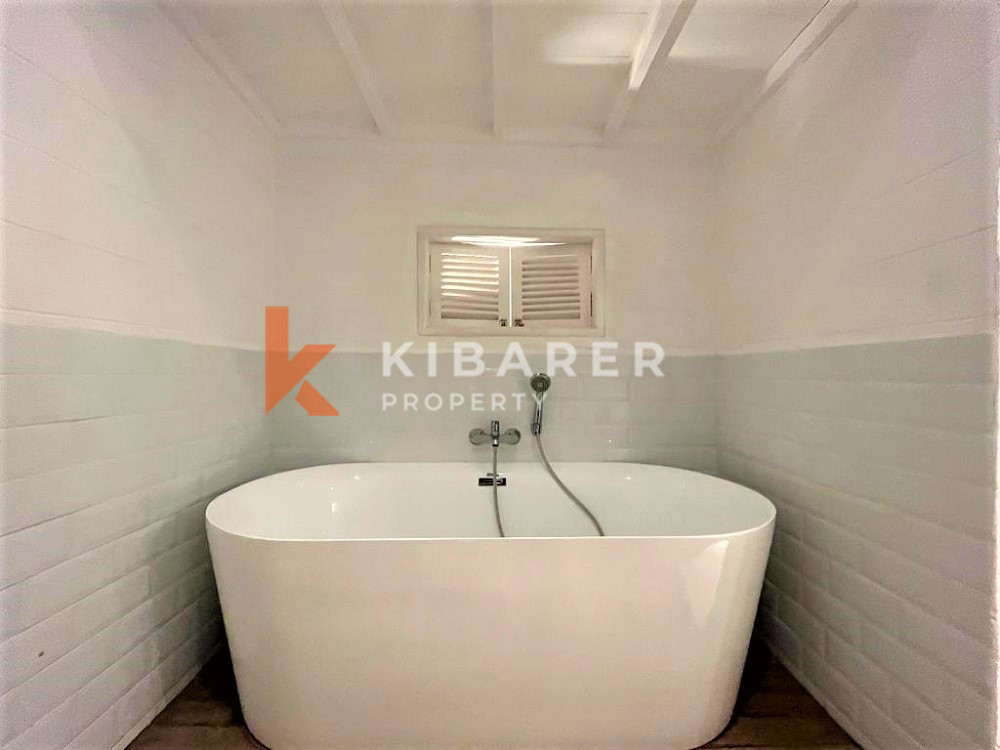 Cozy Two Bedroom Closed Living Villa Located In Seseh — image 10