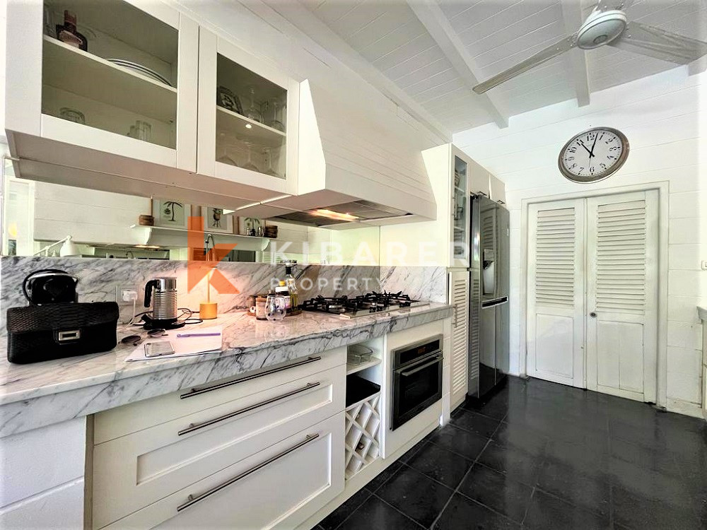 Cozy Two Bedroom Closed Living Villa Located In Seseh — image 15