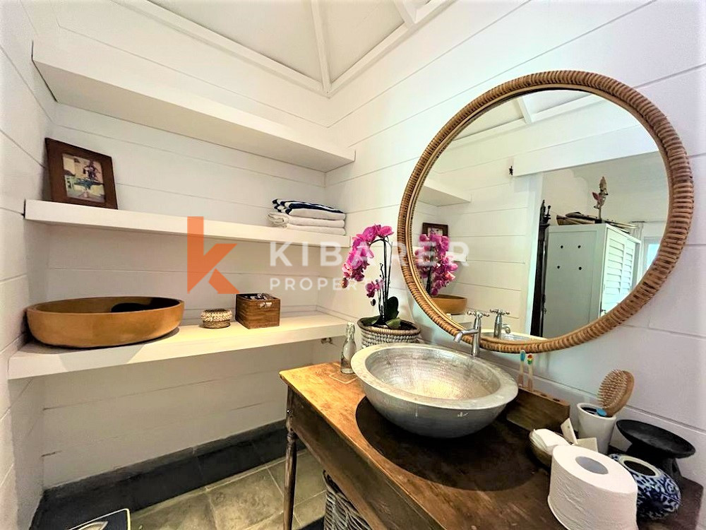 Cozy Two Bedroom Closed Living Villa Located In Seseh — image 17