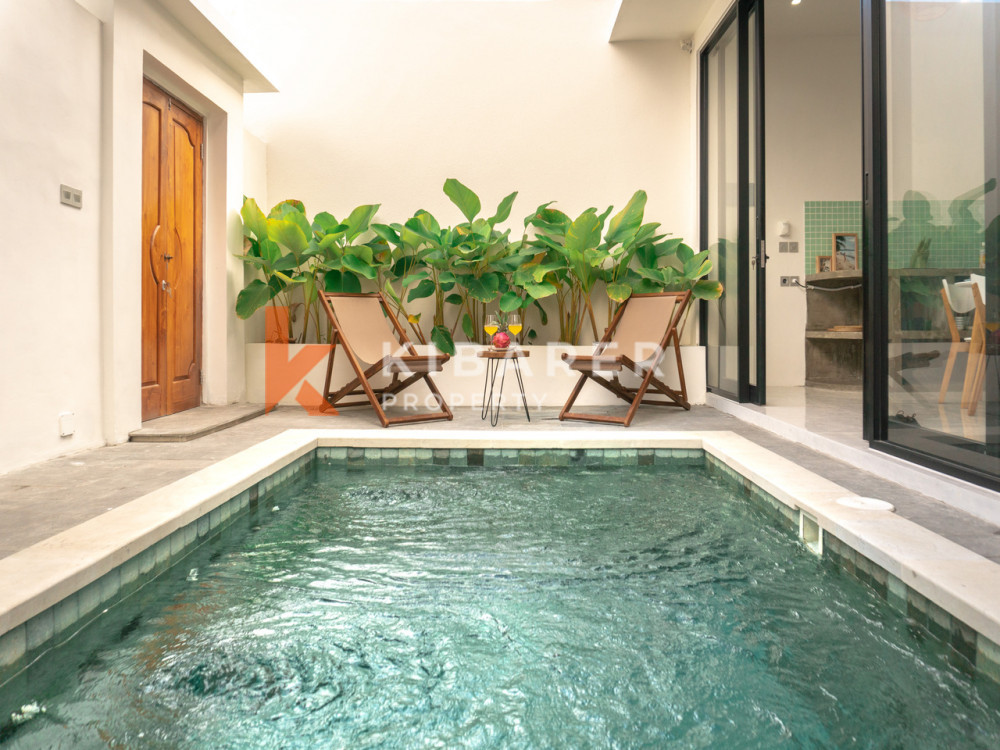 Bohemian Two Bedroom Enclosed Living Room Villa Situated in Kerobokan — image 4