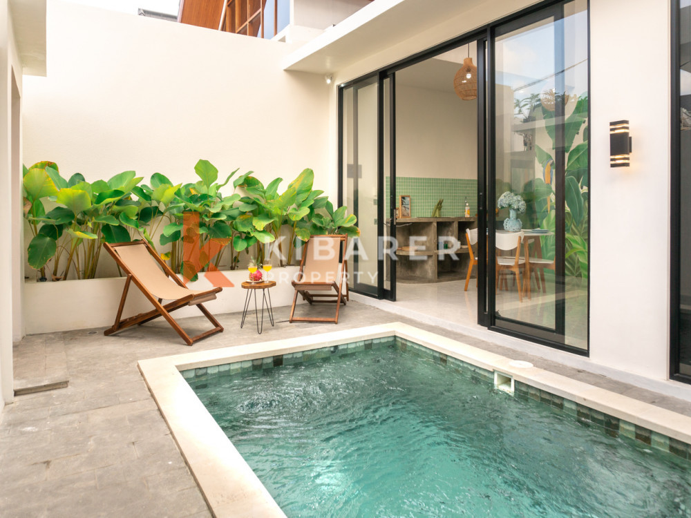 Two-Bedroom Bohemian Villa with Enclosed Living Room in Kerobokan