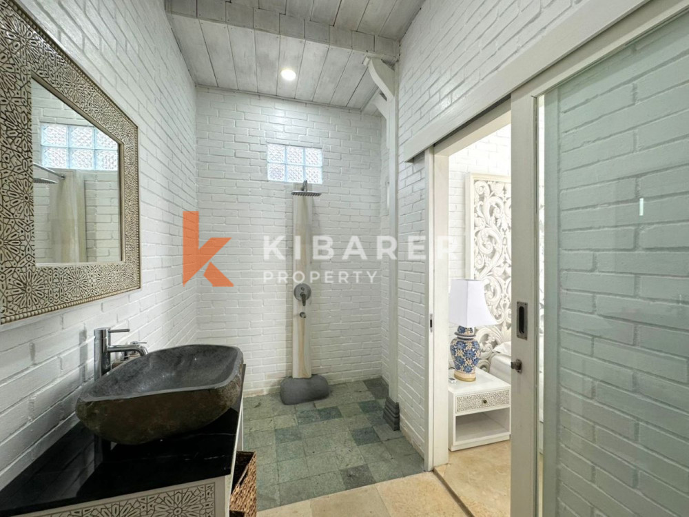 Stunning Six-Bedroom Modern Joglo Villa Located in Tumbak Bayuh — image 11