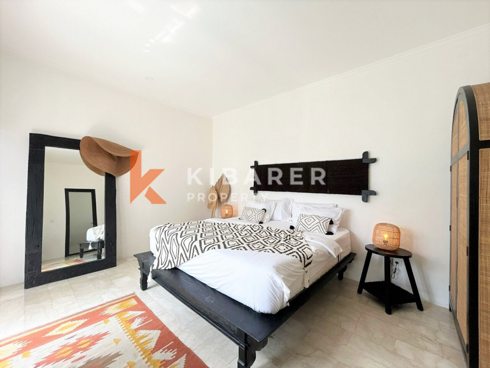 Newly Built Two-Bedroom Villa with Enclosed Living Room Located in Padonan — image 5