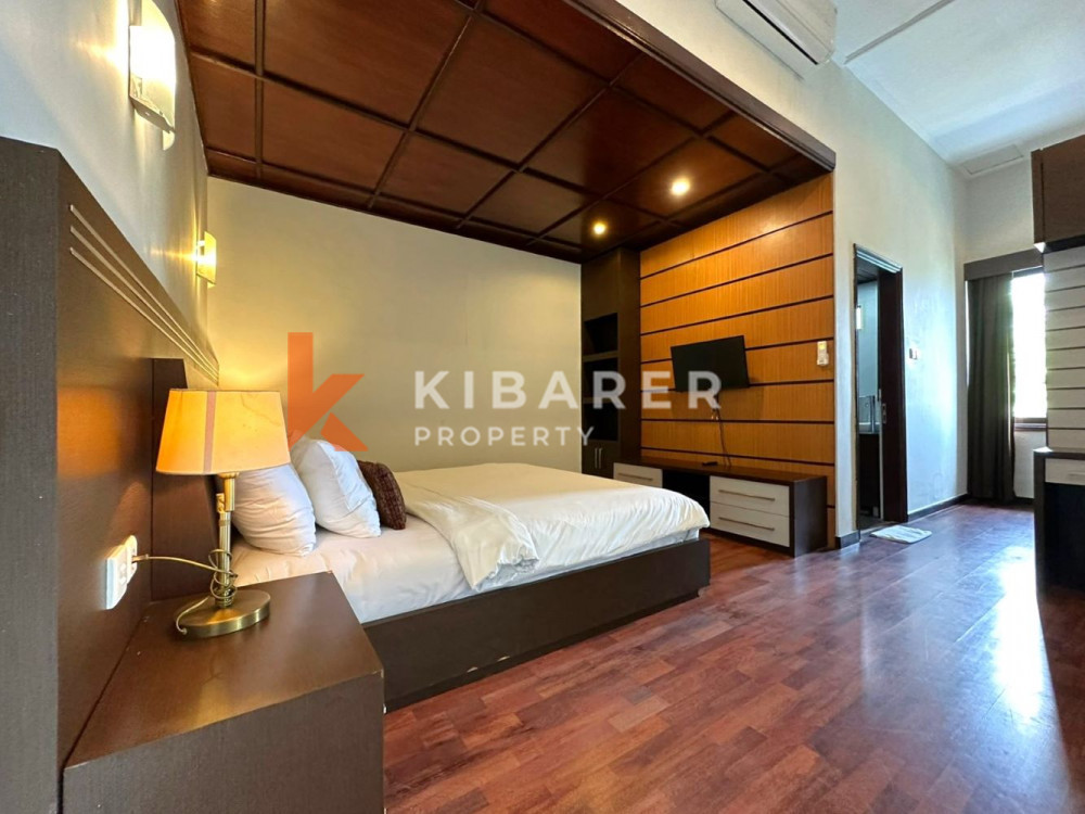 Comfortable Two-Bedroom Villa with Open Living Room in a Villa Complex in Seminyak — image 14