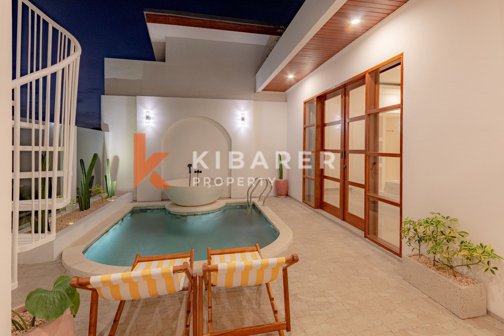 Beautiful One-Bedroom Villa with Open Living Room Located in Canggu — image 4