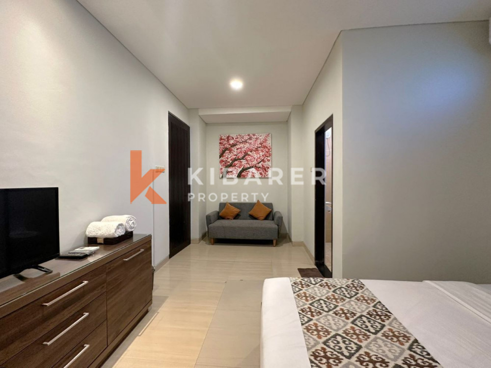 Comfortable Three Bedrooms Open Living Villa Nestled in Jimbaran — image 18