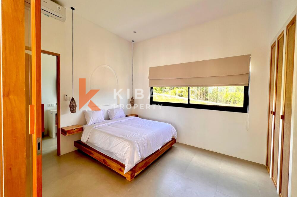 Brand New Mediterranean Three Bedroom Enclosed Livingroom Villa Set in Pererenan — image 7