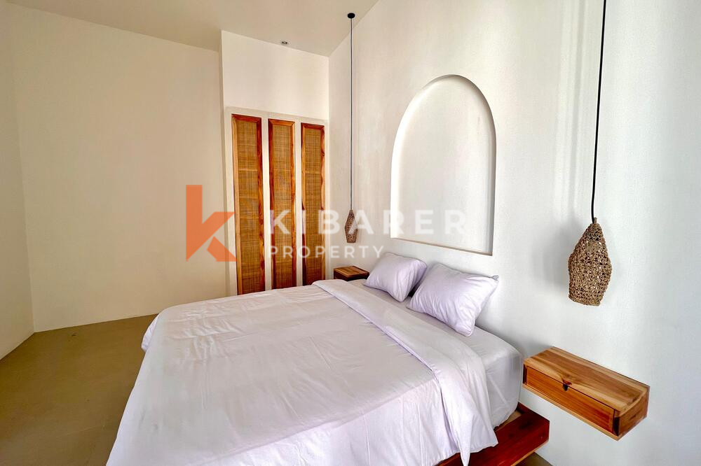 Brand New Mediterranean Three Bedroom Enclosed Livingroom Villa Set in Pererenan — image 11