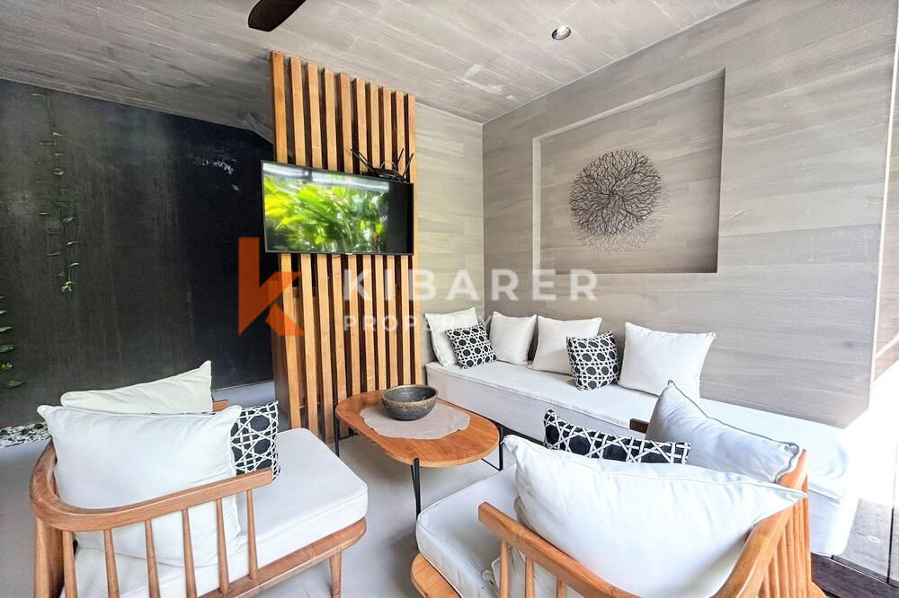 Stylish Two Bedroom Open Living Room Villa Nestled in Umalas — image 8