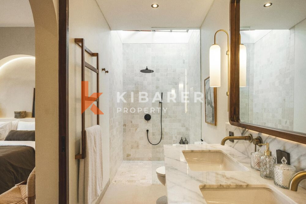 Stylish Two Bedroom Modern Open Living Room Villa Set in Tumbak Bayuh — image 8