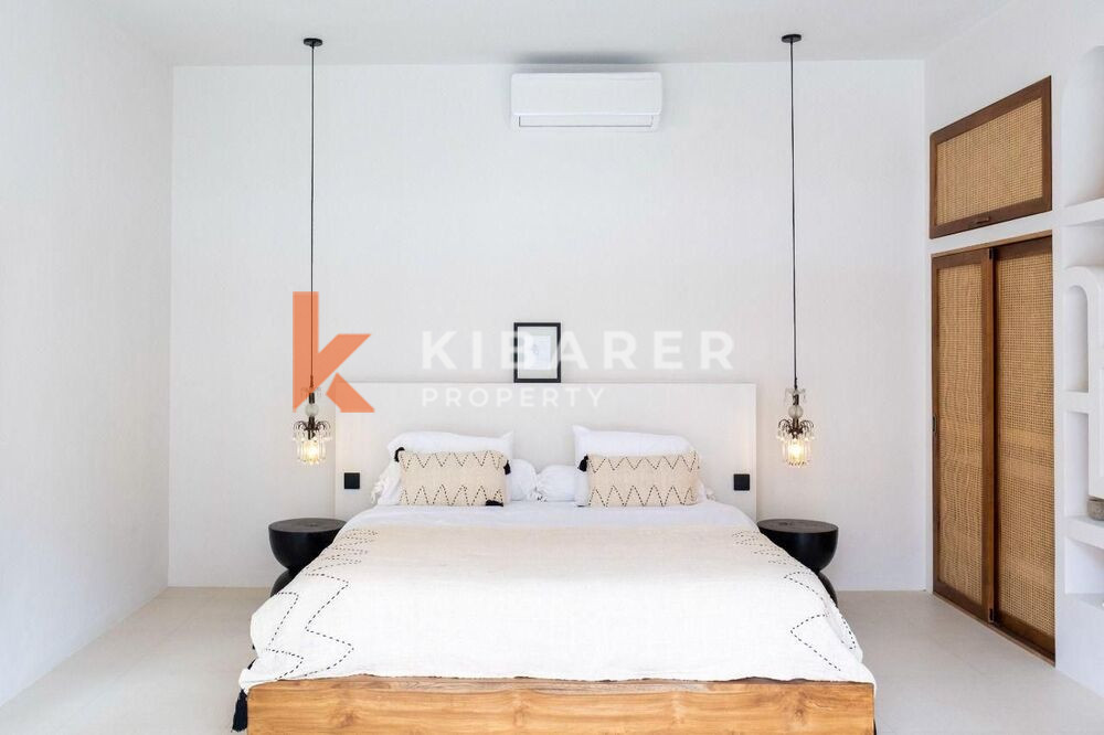 Modern Three Bedroom Minimalist Enclosed Living Room Villa Situated in Umalas — image 12
