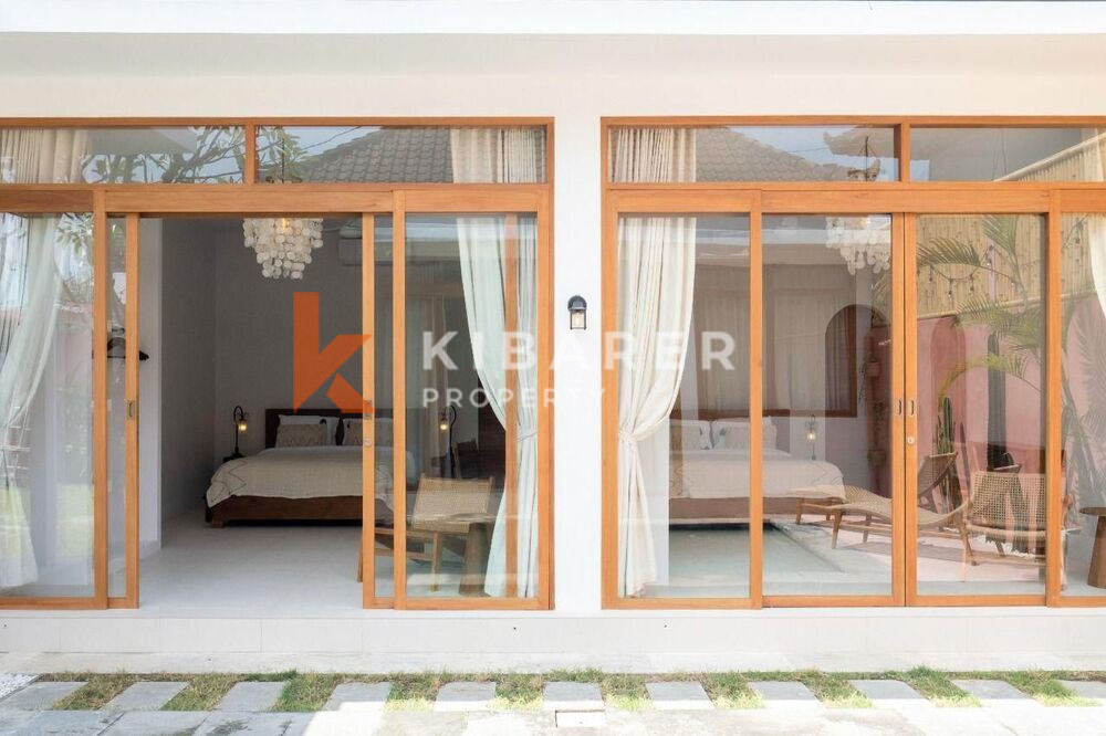 Modern Three Bedroom Minimalist Enclosed Living Room Villa Situated in Umalas — image 7
