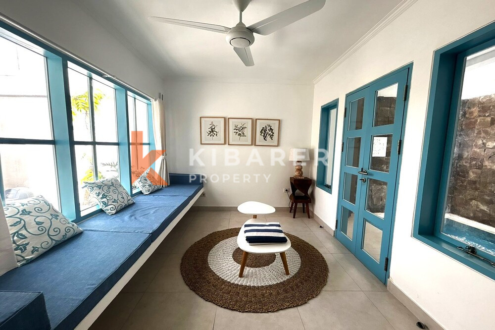 Charming One Bedroom Enclosed Living Room Santorini Villa Situated in Padonan — image 6