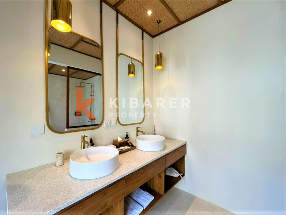 Luxury One Gate System Three Bedroom Enclosed Living Villa In Berawa — image 4