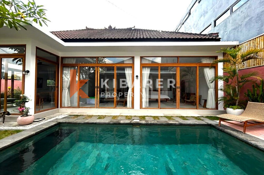 Modern Three Bedroom Minimalist Enclosed Living Room Villa Situated in Umalas — image 1
