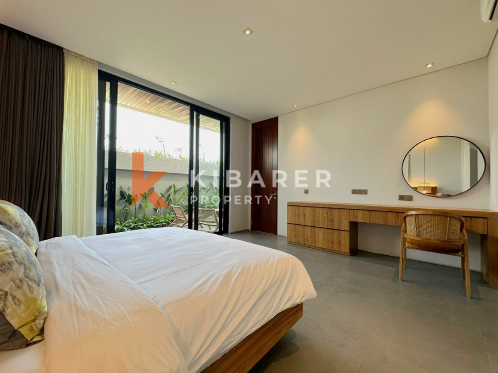 Brand New Stunning Three Bedroom Enclosed Living Villa in Seminyak — image 13