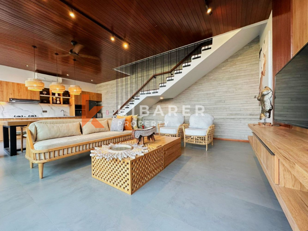 Brand New Stunning Three Bedroom Enclosed Living Villa in Seminyak — image 4