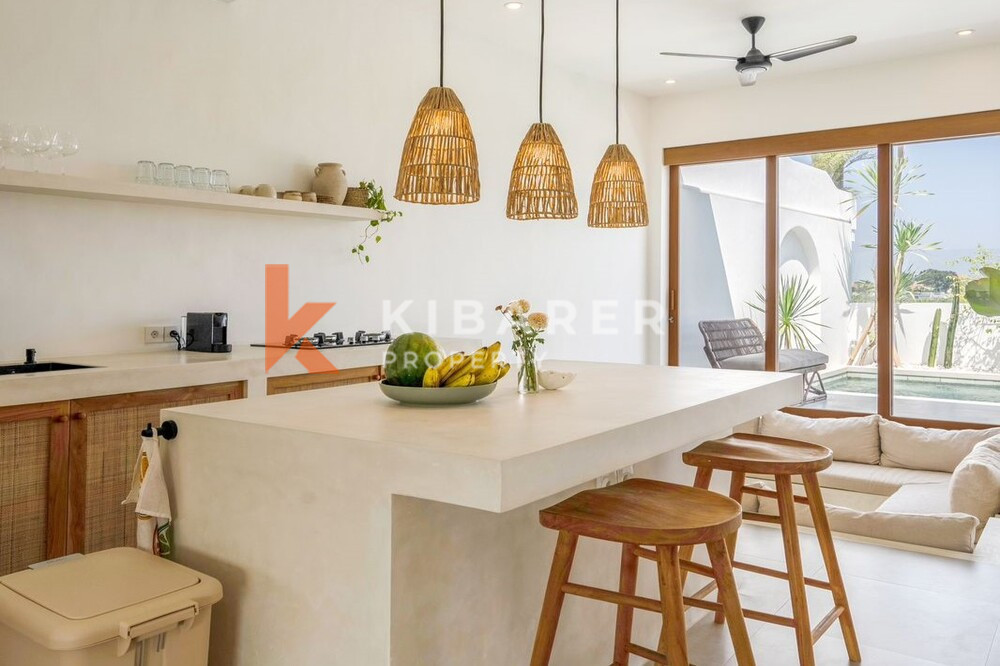 Gorgeous Three Bedroom Mediterranean Villa Overlooking Paddy in Pererenan — image 8