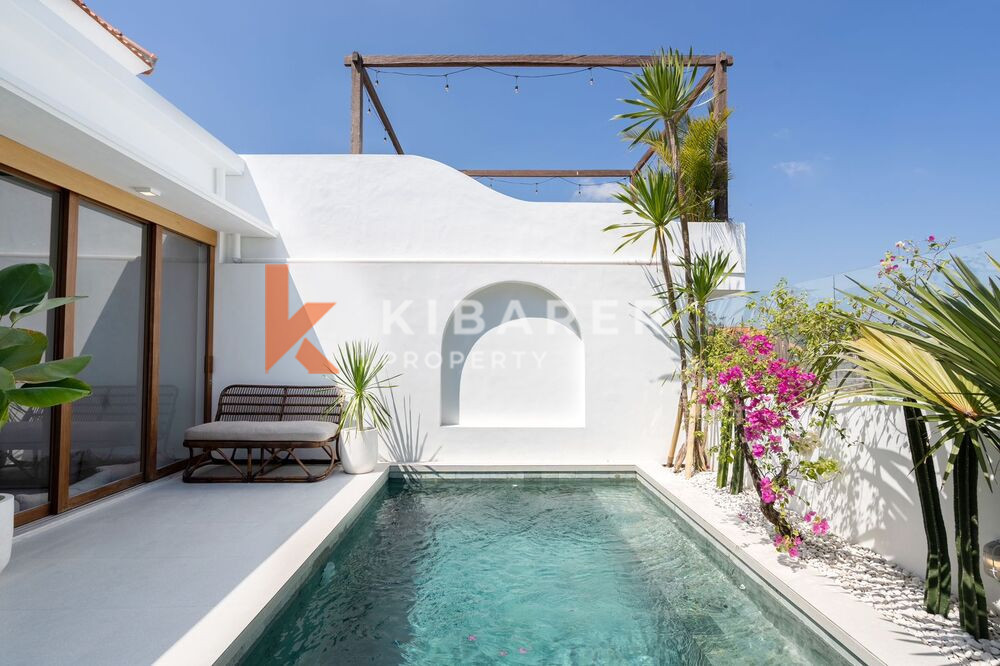 Gorgeous Three Bedroom Mediterranean Villa Overlooking Paddy in Pererenan — image 1