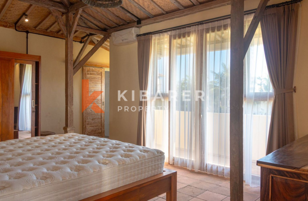 Semi Furnished Three Bedroom Closed Living Villa with Ocean and Rice Field View in Kedungu — image 14