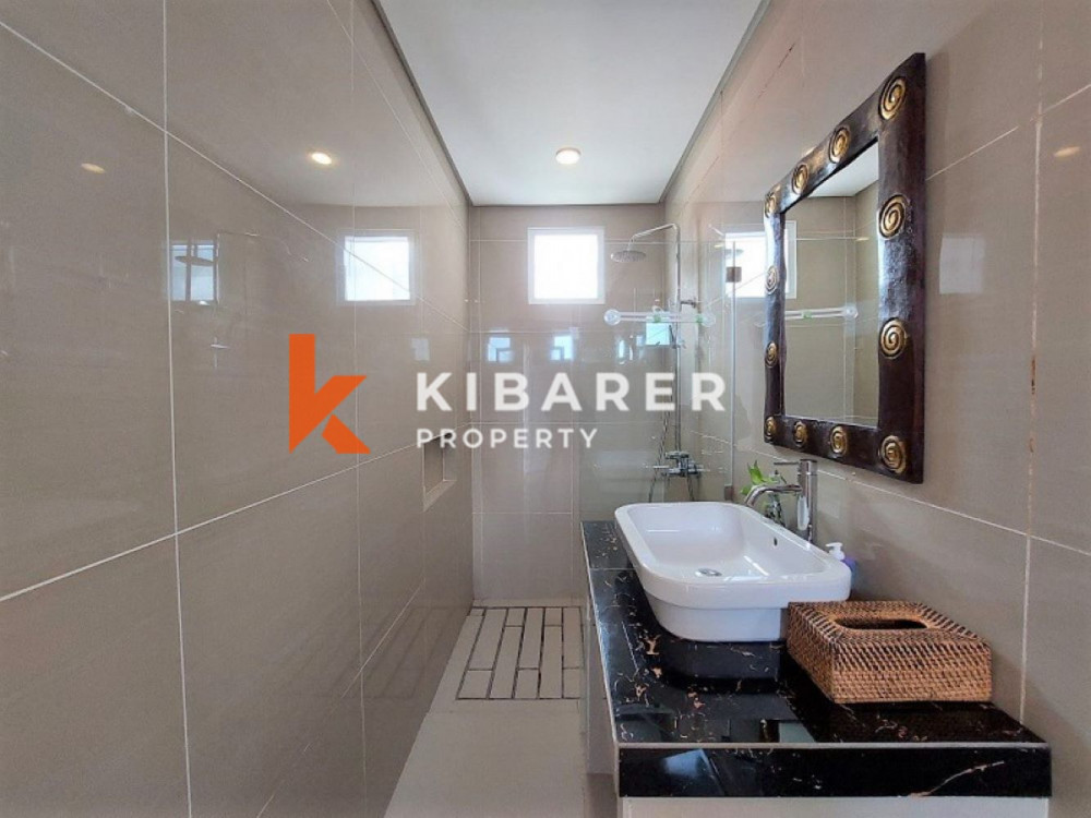 Cozy Three Bedroom Villa For Living In Bumbak Umalas — image 11