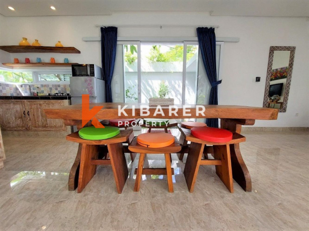 Cozy Three Bedroom Villa For Living In Bumbak Umalas — image 2