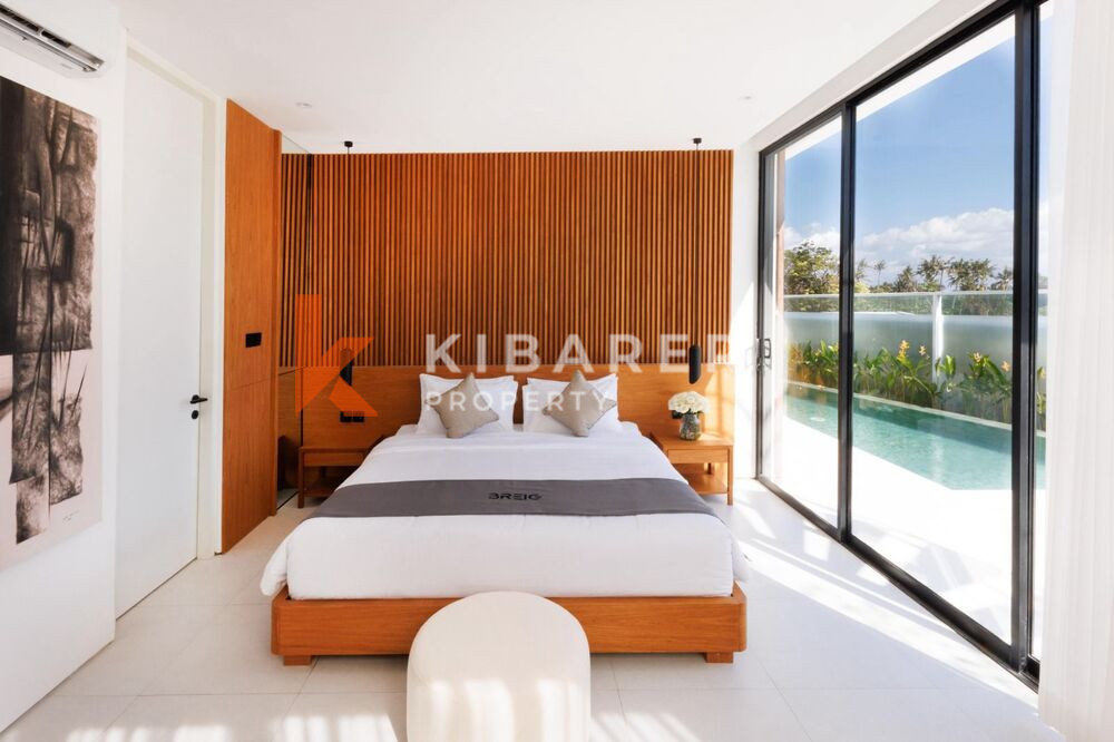 Luxury Three-Bedroom Villa with Enclosed Living Room, Walking Distance to Pererenan Beach — image 11