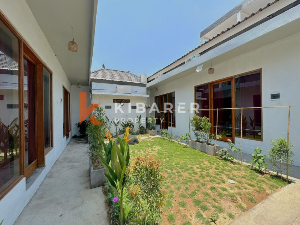 Comfortable Five-Bedroom Apartment Near Berawa Beach