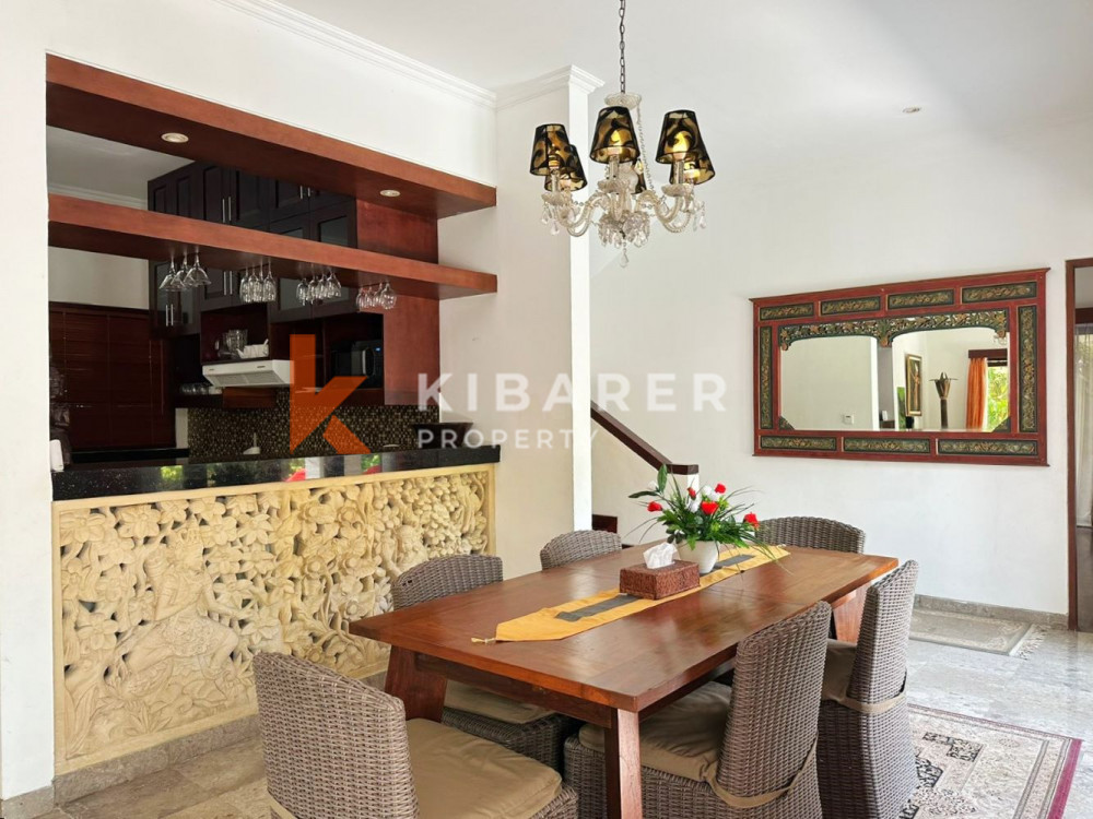 Beautiful Three-Bedroom Closed Living Villa in a Prime Seminyak Neighborhood — image 8