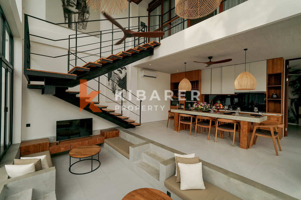 Superb Four-Bedroom Villa Within Walking Distance to Pererenan Beach — image 9