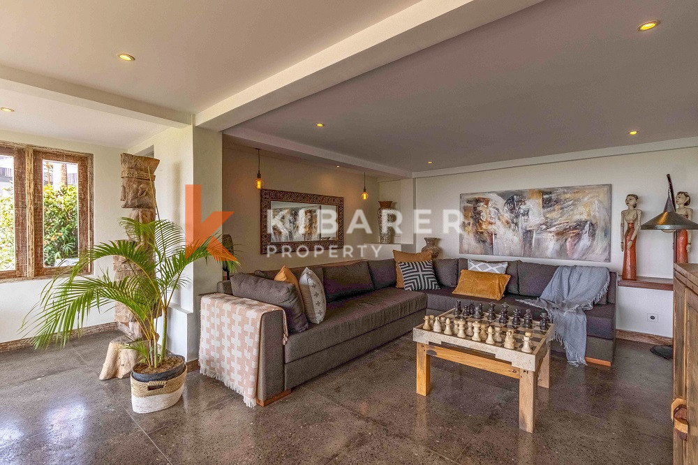 Stunning Three-Bedroom Villa with 180-Degree Ocean View in Balangan — image 5