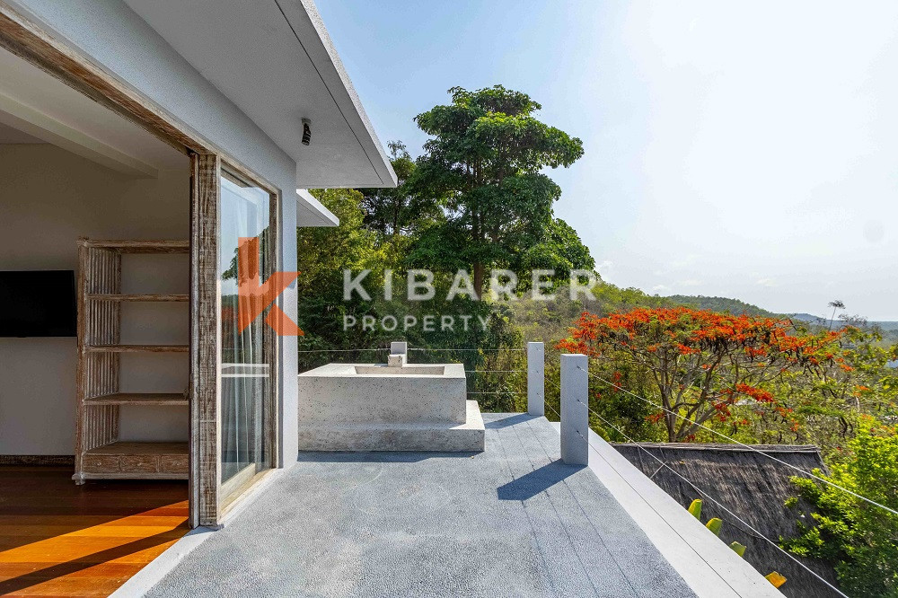 Stunning Three-Bedroom Villa with 180-Degree Ocean View in Balangan — image 18