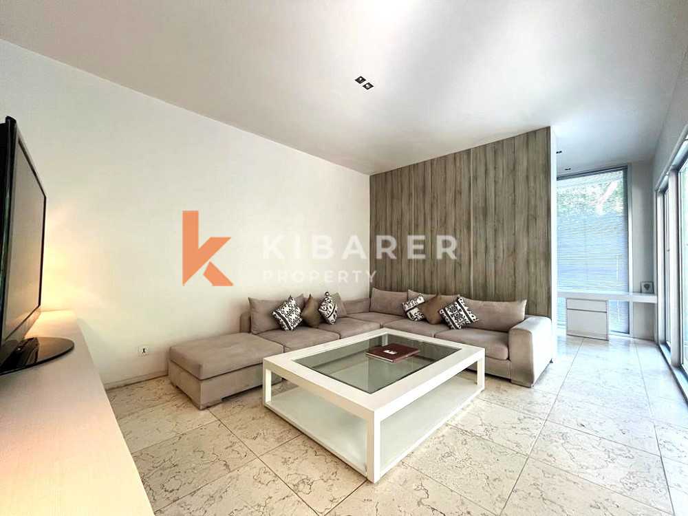 Jungle View Four Bedroom Enclosed Living Villa In Semer-Kerobokan — image 17