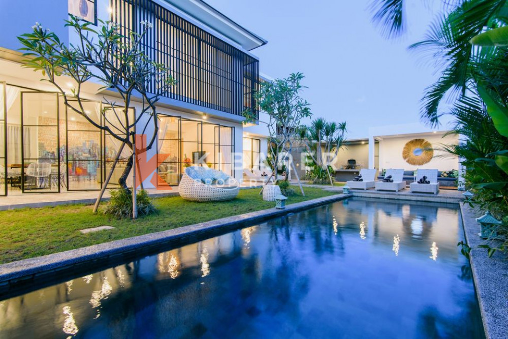 Beautiful Four-Bedroom Villa Well Located in Canggu — image 14