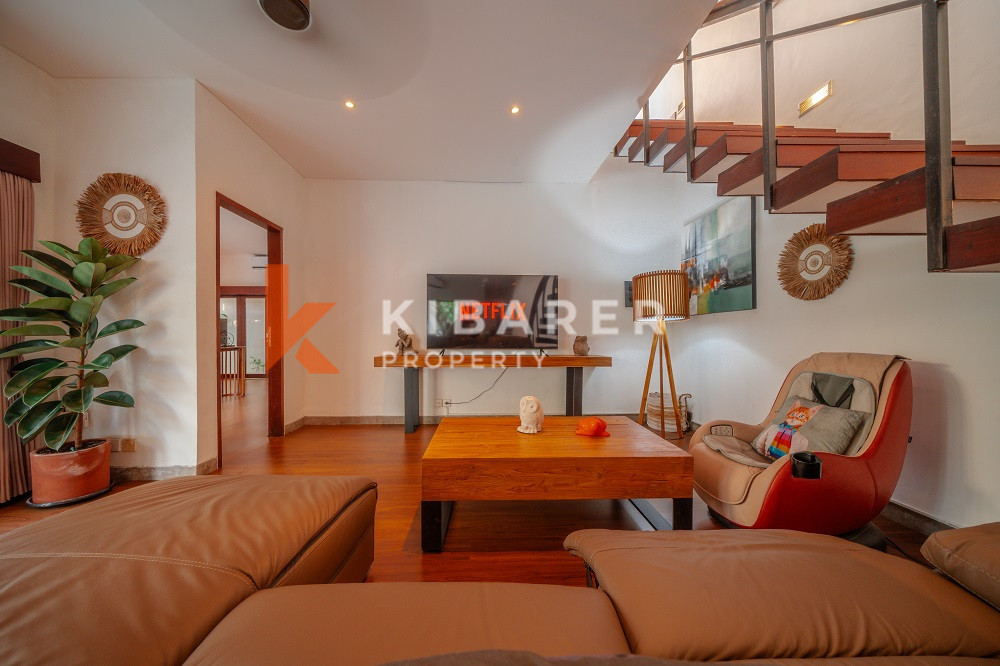 One Gate System Cozy Two Bedrooms Closed Living Villa Situated In Bumbak — image 6