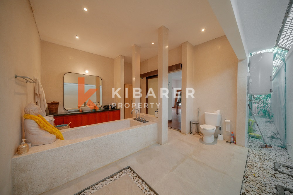 One Gate System Cozy Two Bedrooms Closed Living Villa Situated In Bumbak — image 10