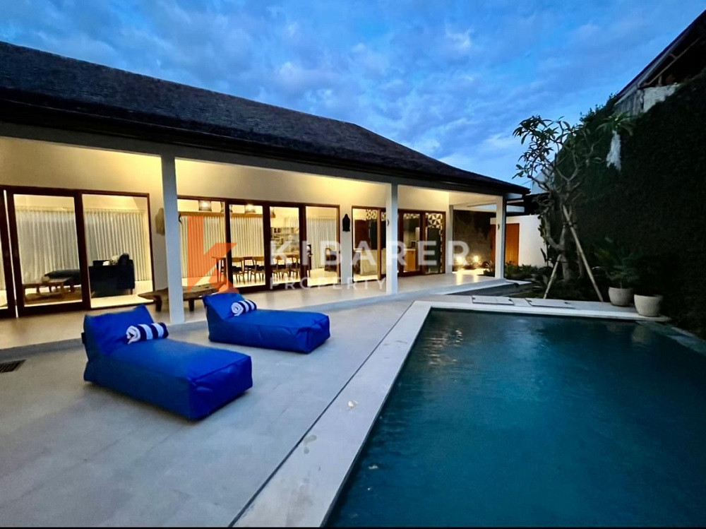 Beautiful Four-Bedroom Villa Nestled in Canggu — image 6