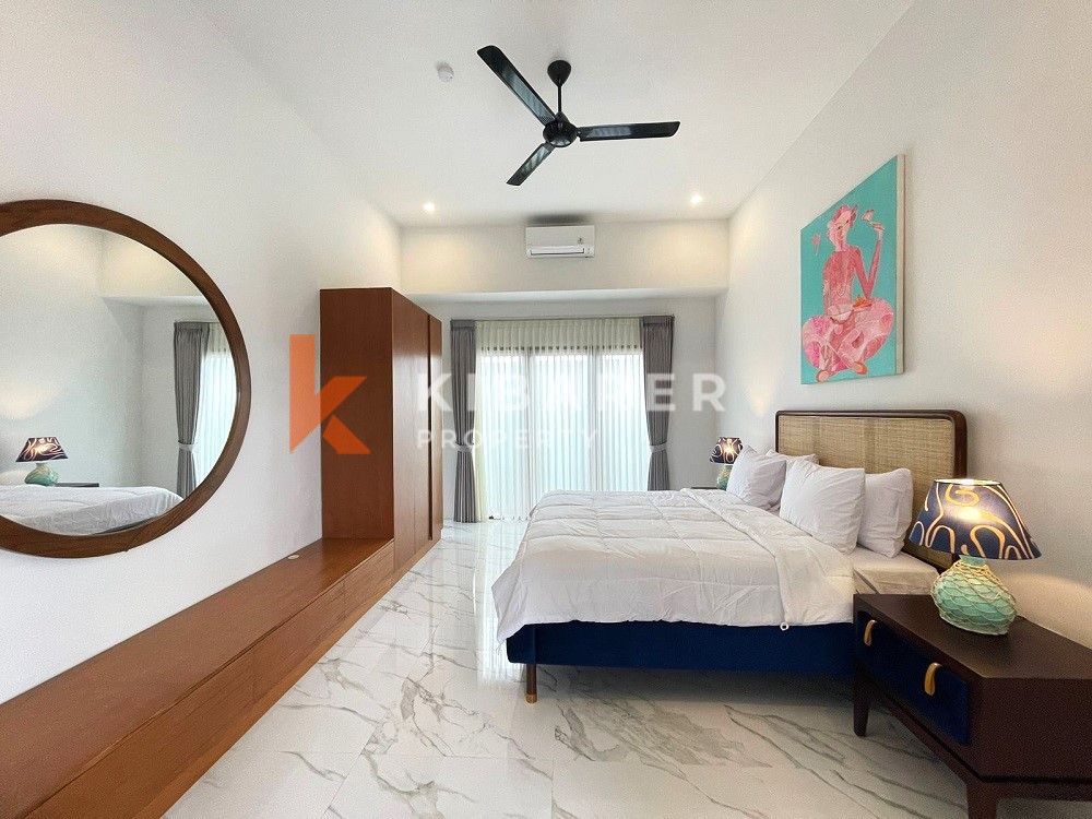 Beautiful Four-Bedroom Villa Nestled in Canggu — image 11