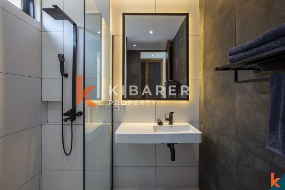 Luxurious High End Three Bedrooms Enclosed Living Villa Situated In Drupadai Seminyak — image 19