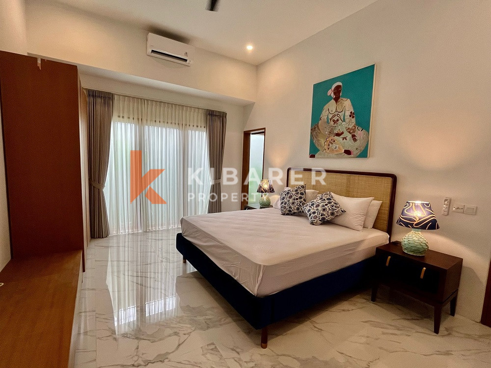 Beautiful Four-Bedroom Villa Nestled in Canggu — image 7