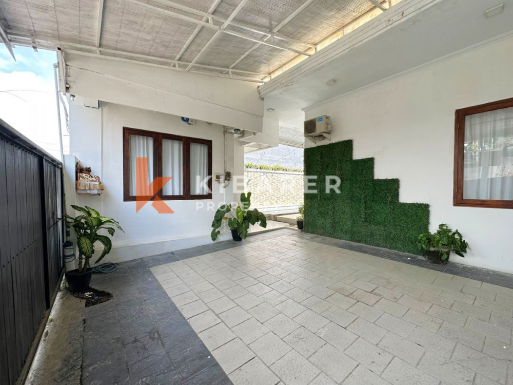 Sublease Possibility Three Bedroom Open Living Villa Situated in Tumbak Bayuh — image 16