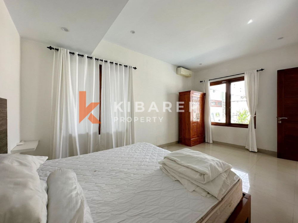 Sublease Possibility Three Bedroom Open Living Villa Situated in Tumbak Bayuh — image 6