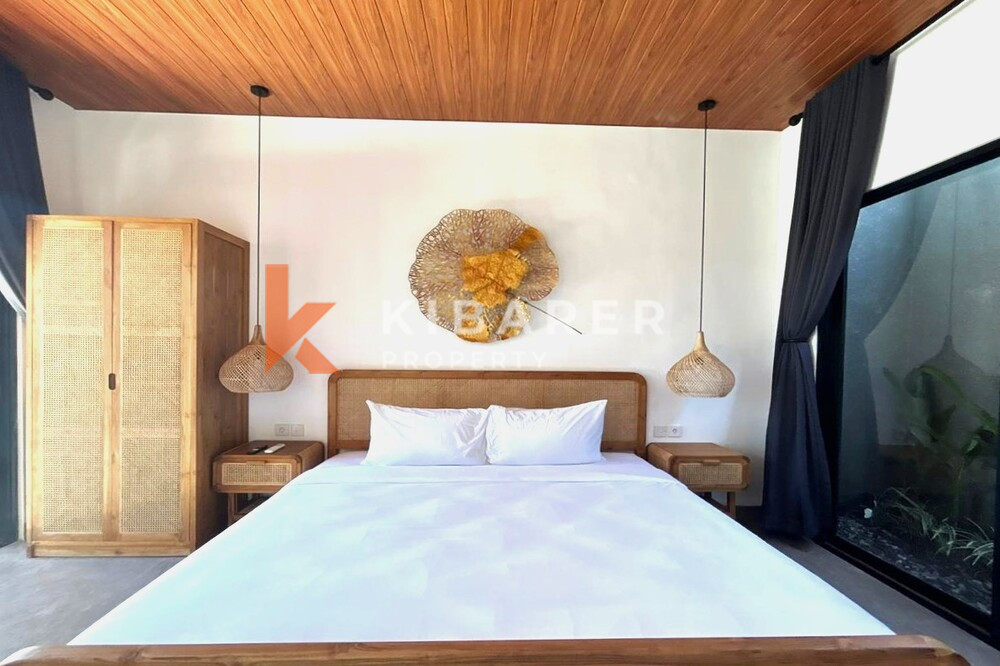 Modern Two Bedroom Two Bedroom Concrete Industrial Style Villa in Pererenan — image 10