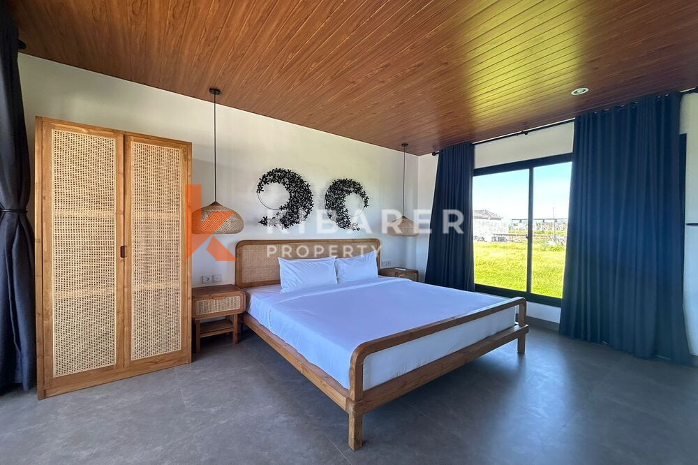 Modern Two Bedroom Two Bedroom Concrete Industrial Style Villa in Pererenan — image 14
