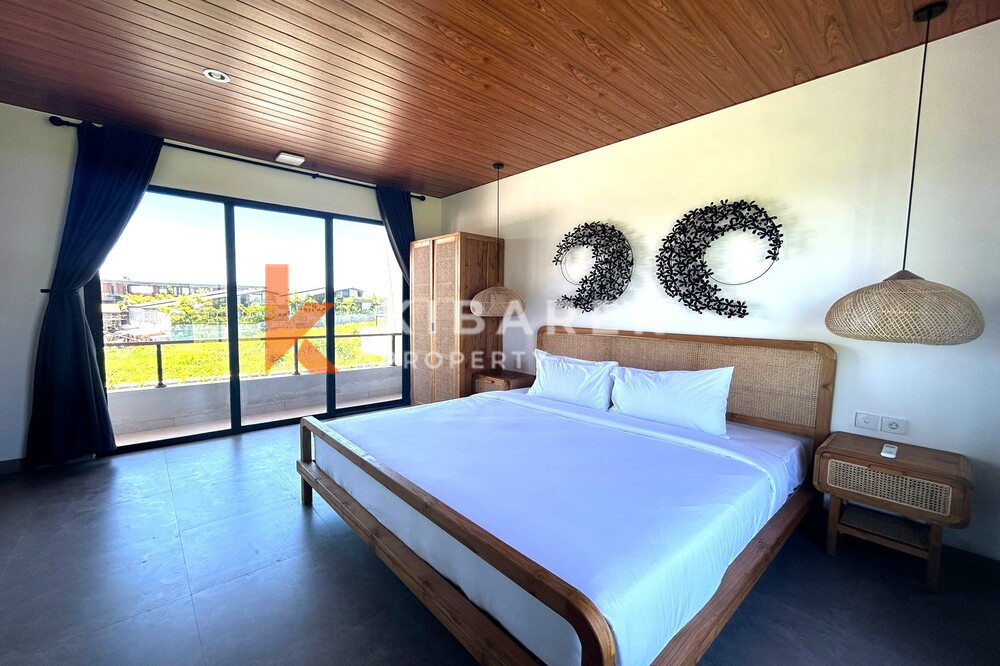 Modern Two Bedroom Two Bedroom Concrete Industrial Style Villa in Pererenan — image 13