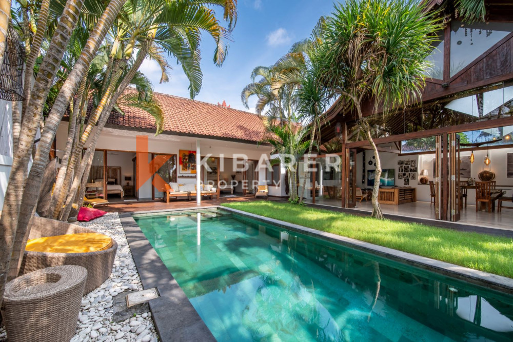 Tropical and Stunning Three Bedroom Enclosed Living Villa in Kerobokan — image 6