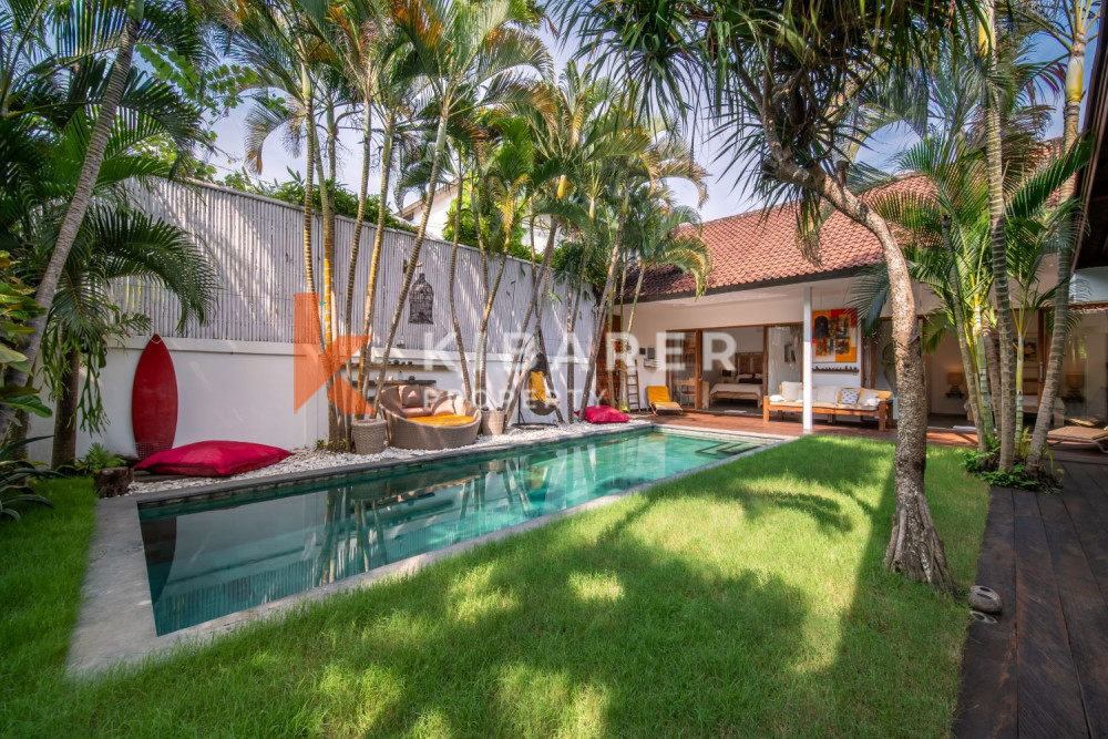 Tropical and Stunning Three Bedroom Enclosed Living Villa in Kerobokan — image 12