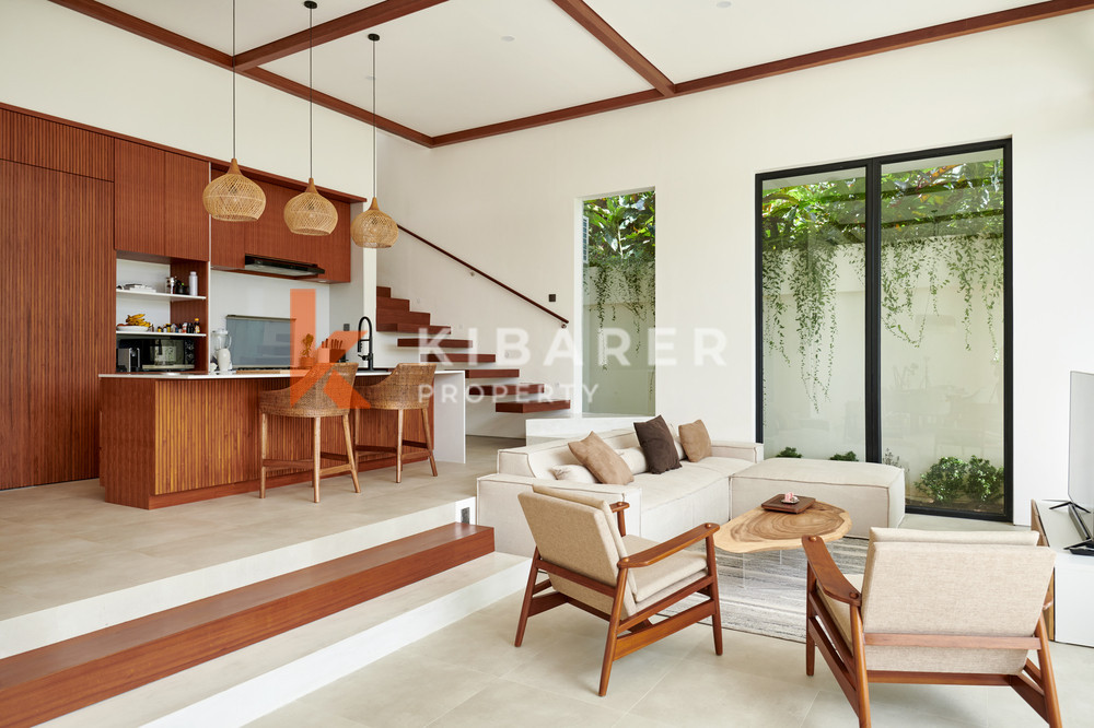 Superb Three-Bedroom Villa with Closed Living Room Located in Canggu — image 8